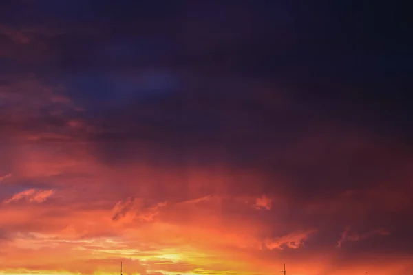 Sonnenaufgang Schöne Wolken Himmel Farbverlauf Von Violett Orange — Stockfoto