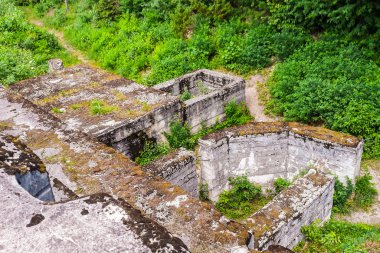 Deniz kıyısındaki antik bir şehrin kalıntıları, Khersones 'in yükseklerinden bir manzara. Eski şehrin eski kalıntıları, taş sokaklar.