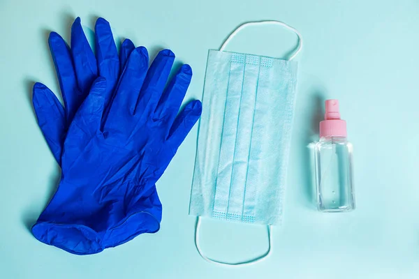 Latex Kesztyű Orvosi Maszk Fertőtlenítő Kék Alapon Megelőző Védelem Koronavírus — Stock Fotó