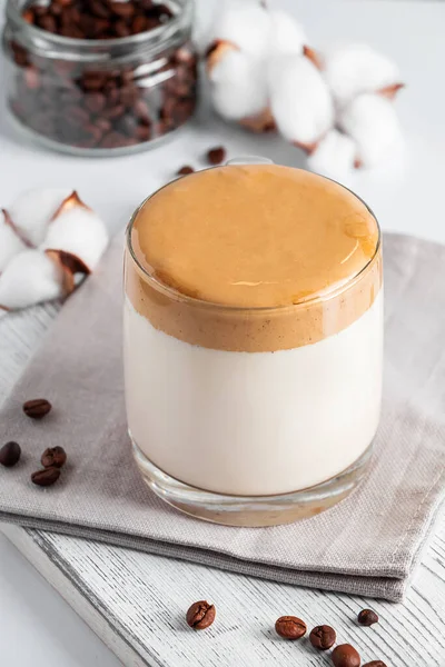 Iced Dalgona Coffee Glass Trendy Fluffy Drink Made Milk Whipped — Stock Photo, Image