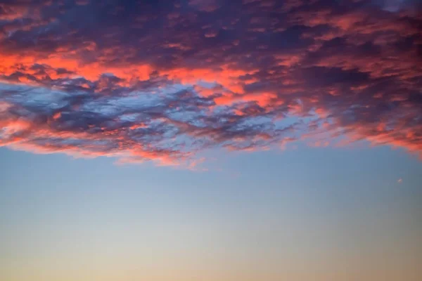 Beautiful Sky Sunset Purple Pink Unusual Clouds Blurred Background Design — Stock Photo, Image