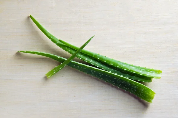 Aloe vera isolated on wooden board background — Stock Photo, Image