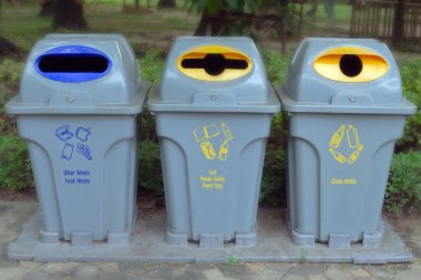 Çöp kutusuna Bahçe