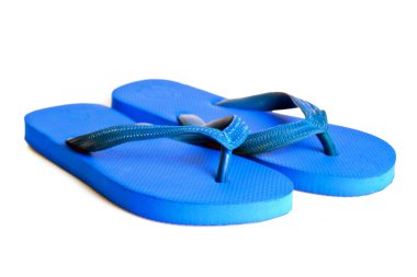 Kauçuk embed üzerinde izole plastik sandal veya terlik ürün ile 