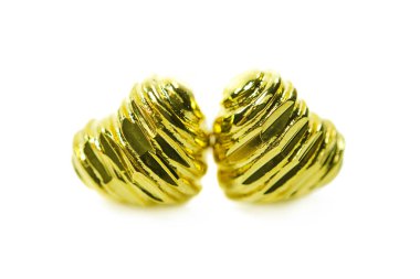 Altın kolye cameo küpe takı wh izole kalp şeklinde