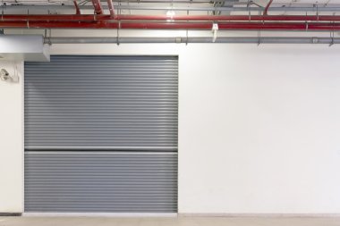Fabrika çekim kapısı