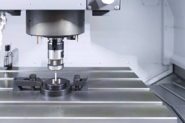 Sonda ölçüm Cnc makine üzerinde örnek bölümü için