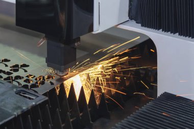 Lazer kesme makinesi 