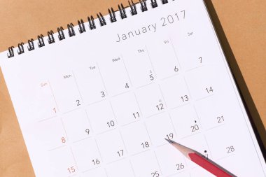 2017 yeni yıl takvim kahverengi kağıt arka plan üzerinde