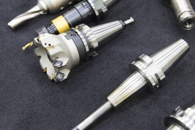 Cnc freze tezgahı karanlık halıda için dizin-güçlü aracı.
