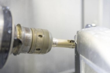 5-eksen bilgisayar sayısal kontrol (Cnc) makinesi 