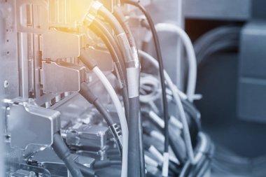 Elektrikli teller arkasında kontrol paneli