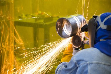 Çelik Boru taşlama kaynak ustası 