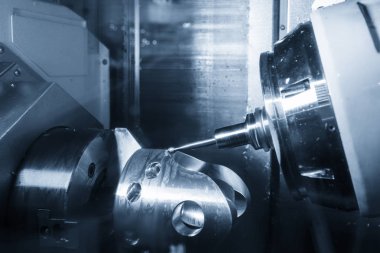 5 eksenli Cnc freze makinesi  
