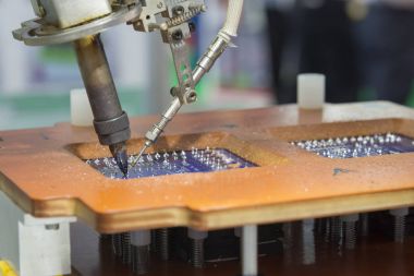 Robot kaynak makinesi 