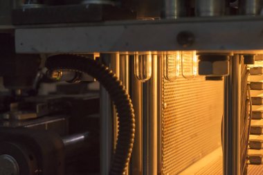 Pet Şişe veya plastik şişe şişirme işleyişini 