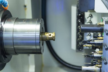 CNC Torna makinesi veya dönüm makine 