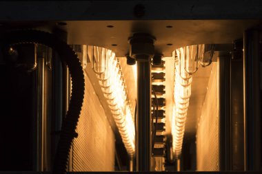 Ön ısı işlemi işlem üfleme plastik şişe.