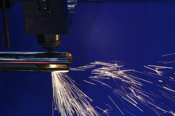 De Cnc fiber laser snijmachine — Stockfoto