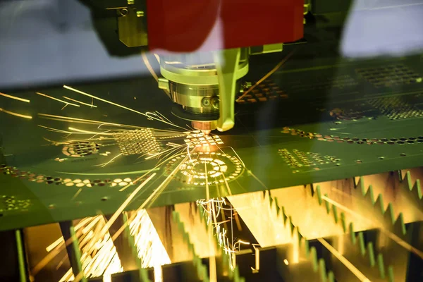 The fiber  laser cutting machine — Stock Photo, Image