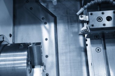 Cnc Torna makinesi ve kesici alet 