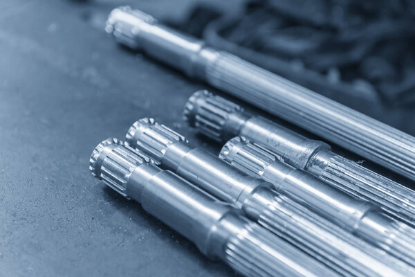 The driven shaft with the teeth for mechanical purpose.