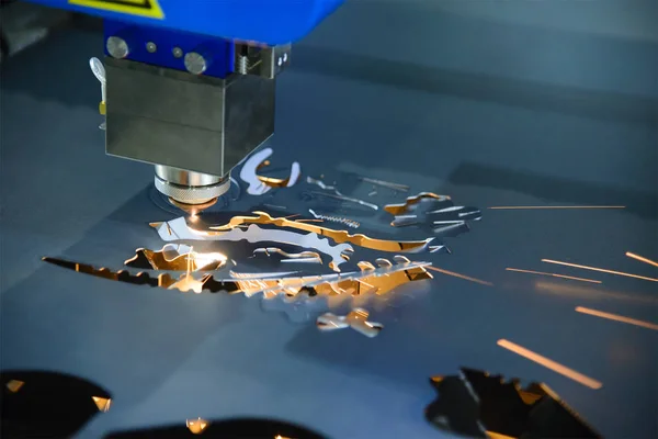 De vezel lasersnijden plaat van het plaatwerk — Stockfoto