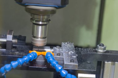 Cnc freze tezgahı sağlam düz uç-değirmen aracını kullanın 