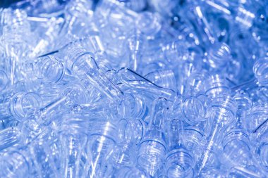 İşlem üfleme şişe boş malzeme.