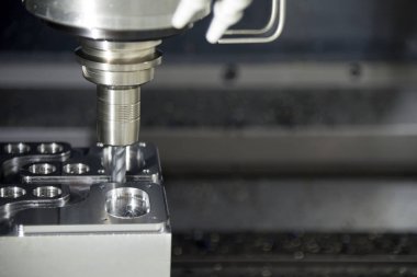 Cnc freze makinesi 