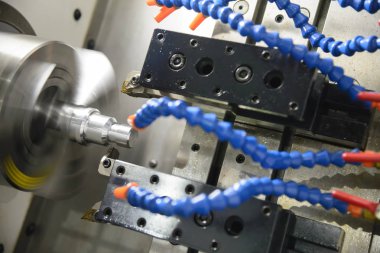 Metal vida dişi kesim Cnc Torna Makinesi