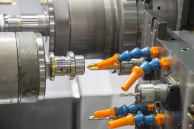 Metal şaft kesme Cnc Torna Makinesi 