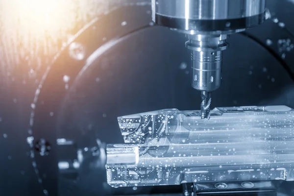 The 5-axis CNC machine cutting the aluminum aerospace part . — Stock Photo, Image