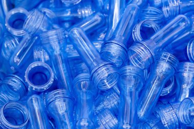 İşlem üfleme şişe boş malzeme.