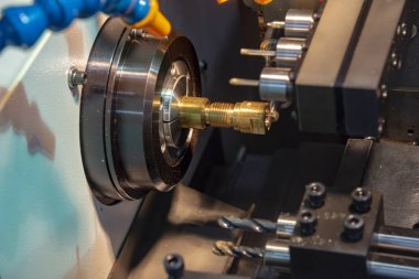 Pirinç şaft kesme Cnc Torna Makinesi 