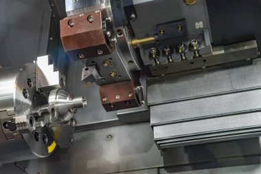 İplik kesme Cnc Torna veya Torna Makinesi 