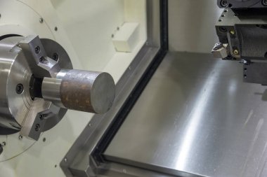 Ham madde aynalı Cnc Torna Makinesi 