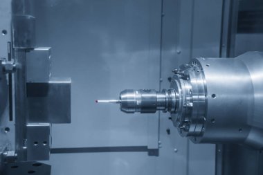 Koordinat ölçüm makinesi .