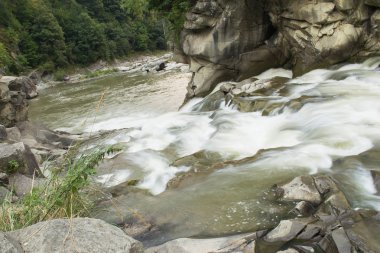 Ünlü Yaremche şelale