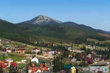 Bukovel panorama binalar tatil ile