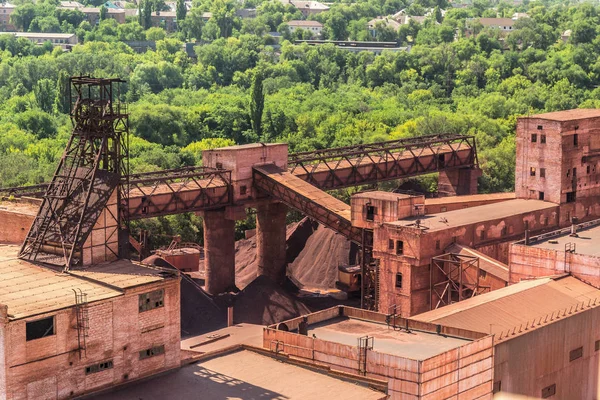 Industriområdet i Krivoy Rog, Ukraina — Stockfoto