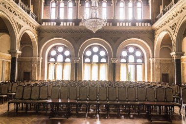 Chernivtsi, Ukrayna - 04 Ağustos 2017: Yuriy Fedkovych Chernivtsi Ulusal Üniversitesi Oda ve salon iç