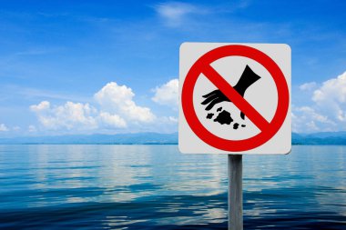 Deniz, göl ve dağ için çevre ve doğa koruma gibi seyahat spot alanda temiz iz yok çöp ve tutmak post.