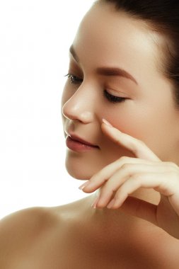 Güzellik modeli yüz. Sağlık ve güzellik, insanlar kavramı - güzel