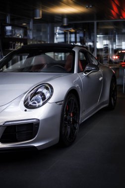 Porsche carrera 4 gts