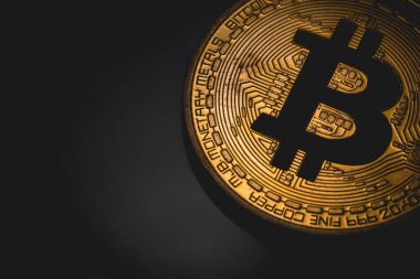 bitcoin logosu metal