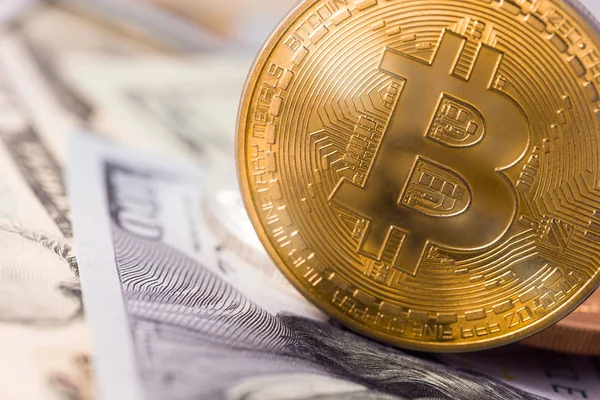 Bitcoin with money — Stock Photo, Image