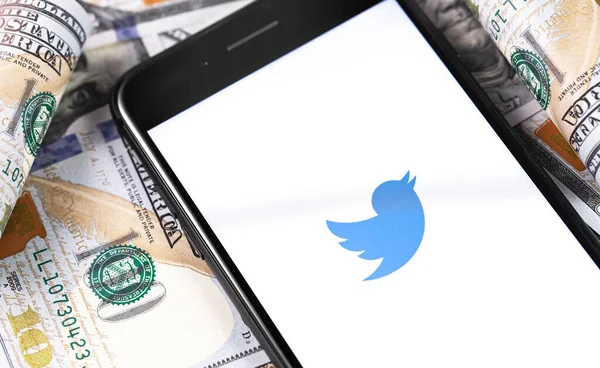 Símbolo Twitter Pantalla Blanca Teléfono Inteligente Dinero Twitter Servicio Medios — Foto de Stock