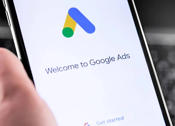 Google Ads App Sur Écran Smartphone Fond Gros Plan Google — Photo