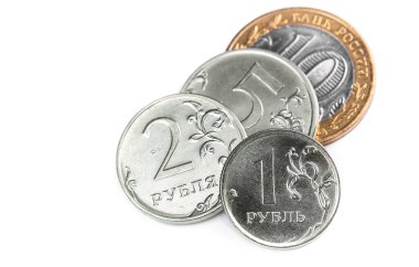 Rus parası, metal paralar, beyaz arka planda bir ruble, makro